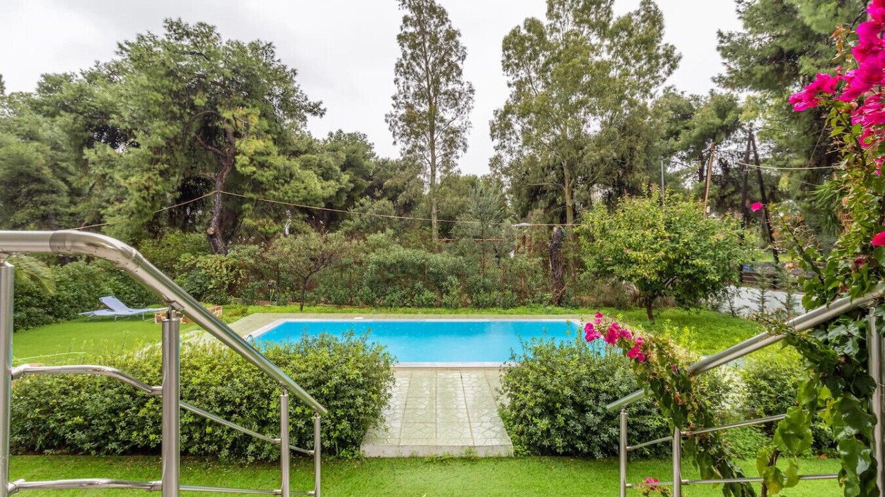 Photo of Outdoor in Isthmia