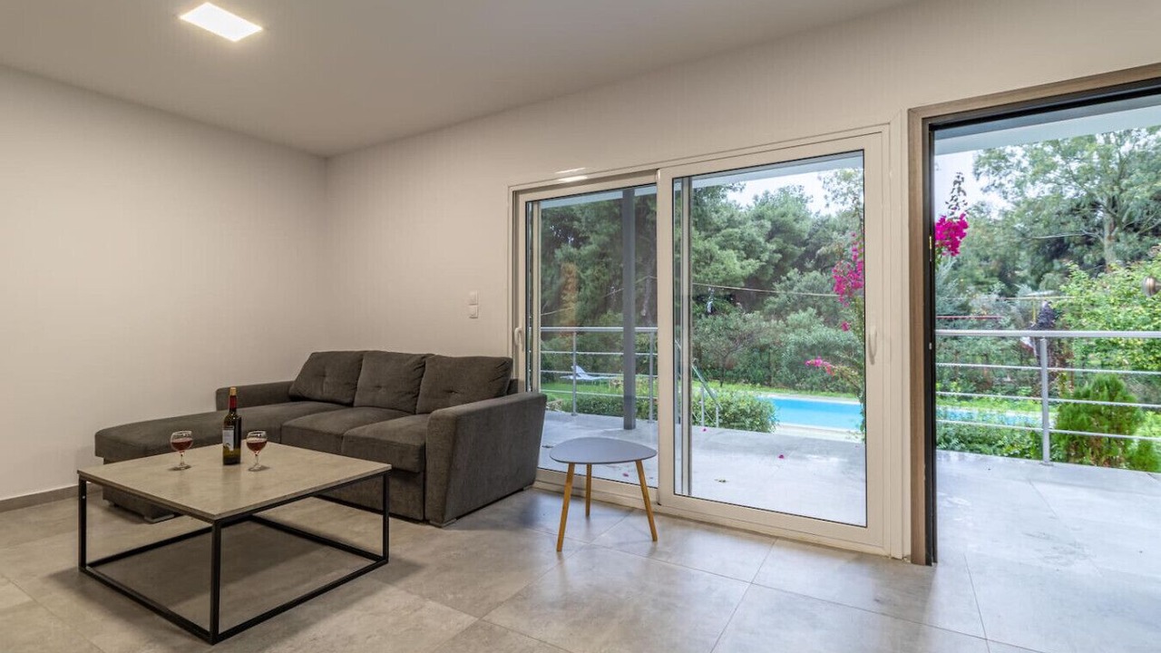 Photo of Livingroom in Isthmia