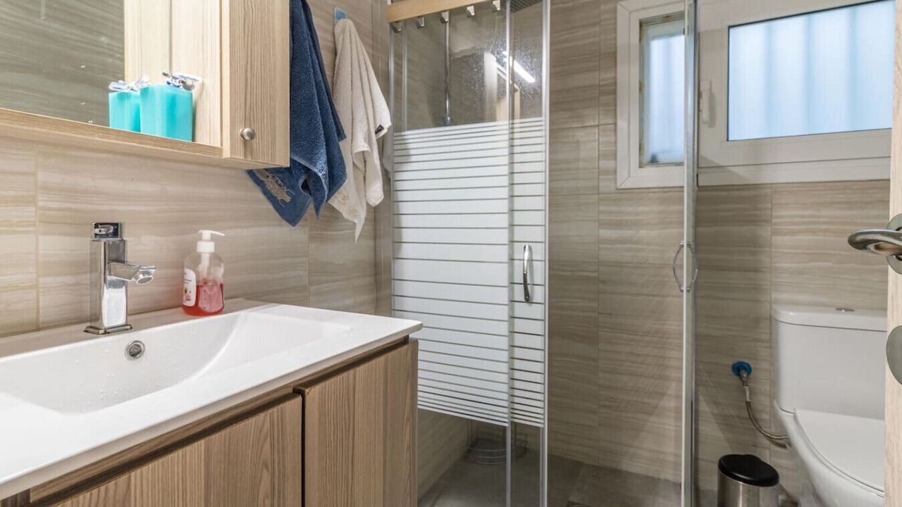 Photo of Bathroom in Isthmia