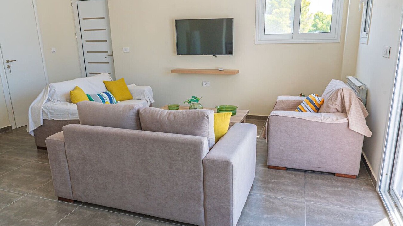 Photo of Livingroom in Isthmia