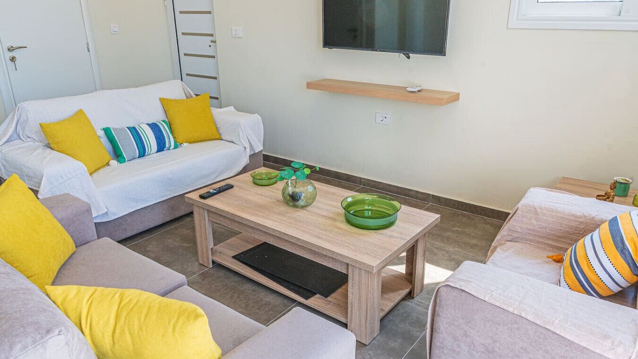 Photo of Livingroom in Isthmia