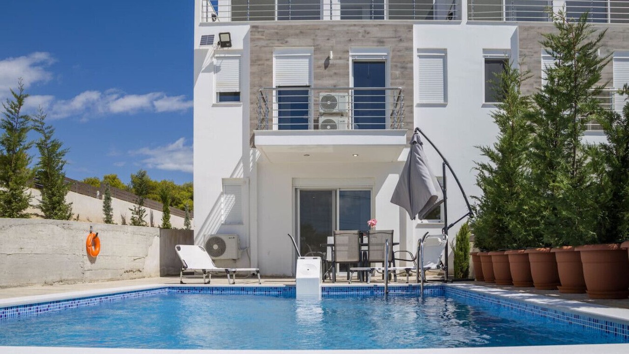 Photo of Outdoor in Isthmia
