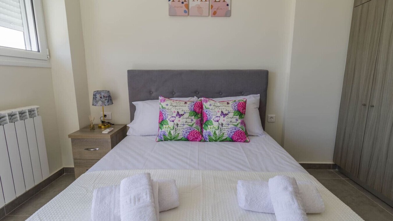 Photo of Bedroom in Isthmia