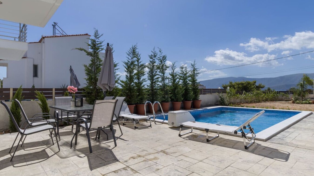 Photo of Outdoor in Isthmia