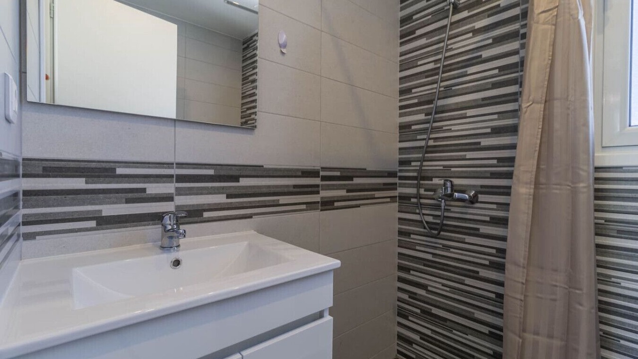 Photo of Bathroom in Isthmia