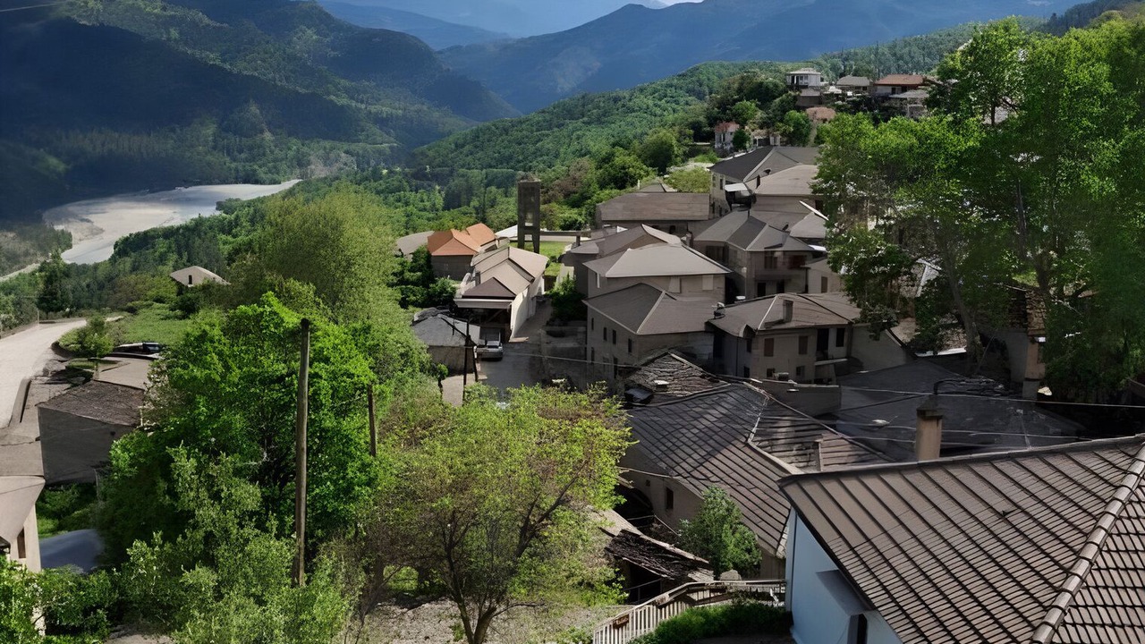 Photo of Others in Pyrsogianni