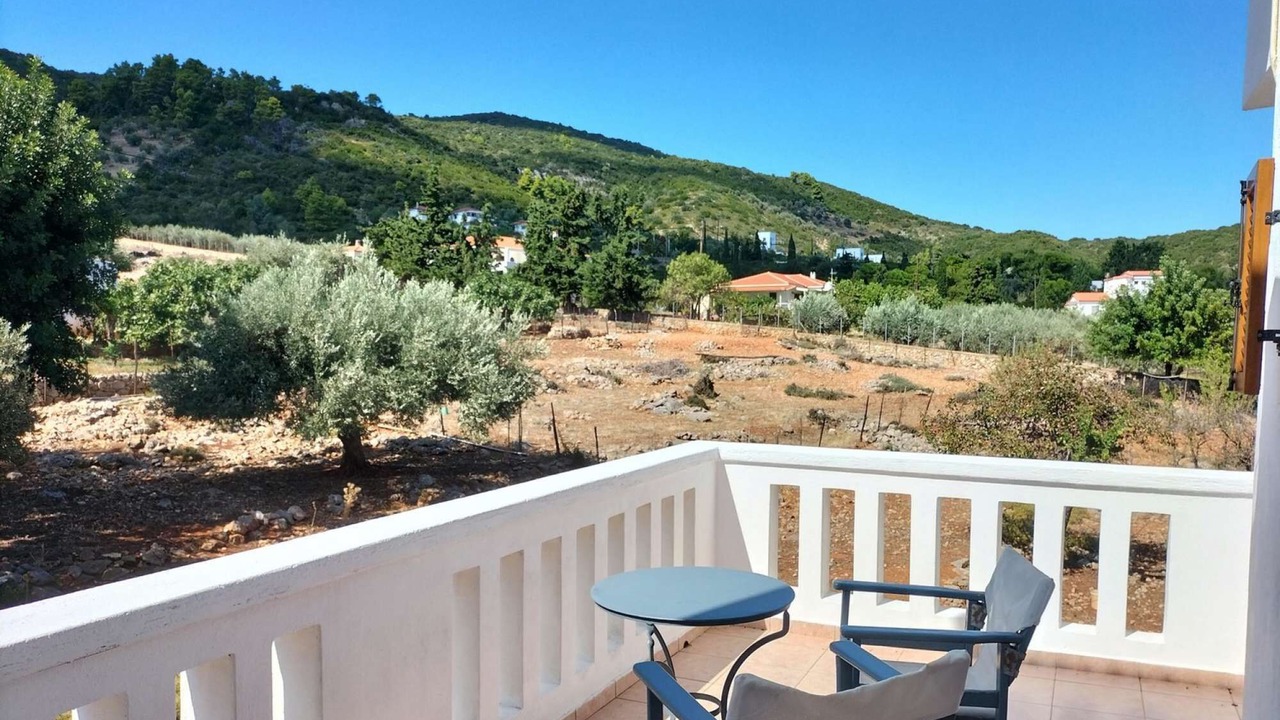 Photo of Patio Balcony in Steni Vala