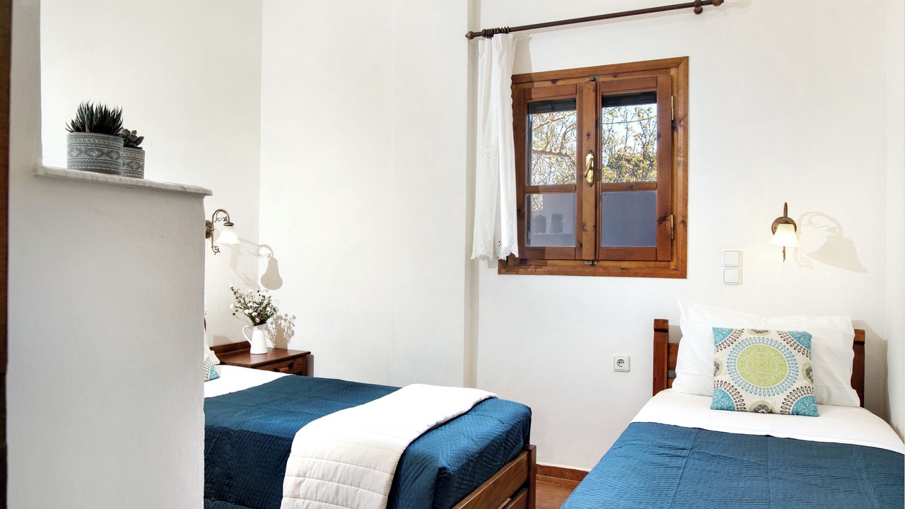 Photo of Bedroom in Tzitzifes