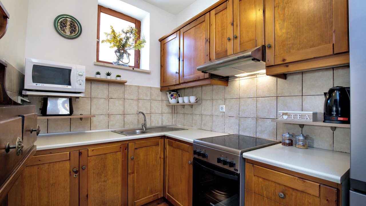 Photo of Kitchen in Tzitzifes