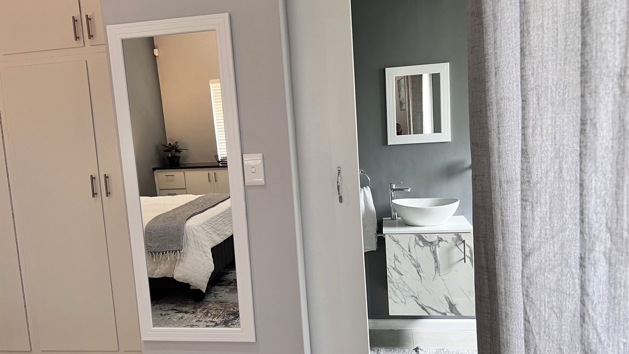 Photo of Bedroom in Strand