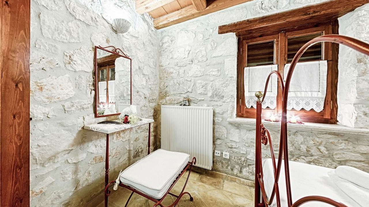Photo of Bedroom in Skinaria