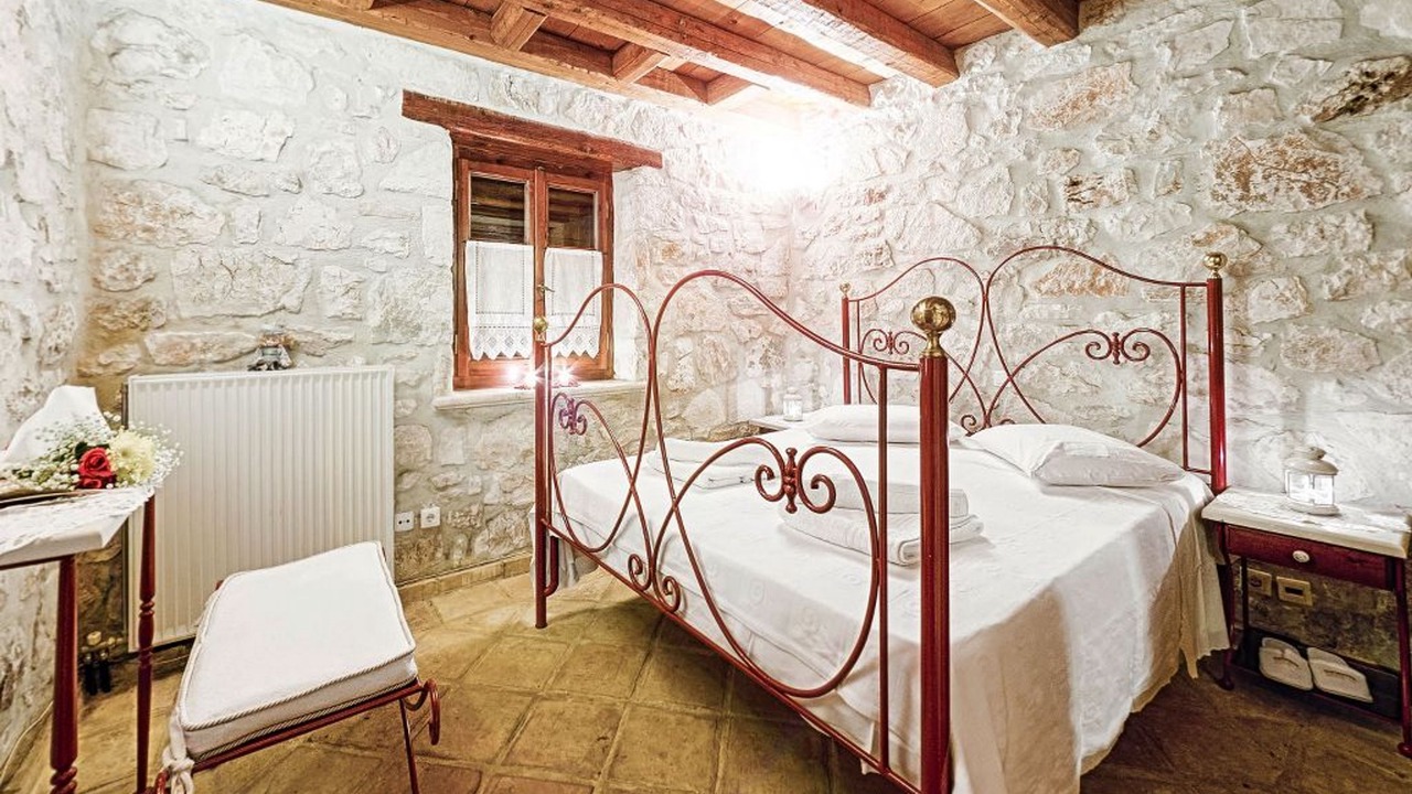 Photo of Bedroom in Skinaria