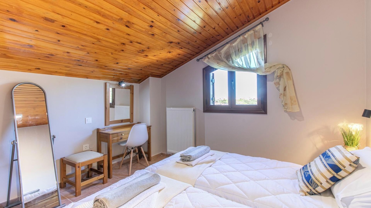 Photo of Bedroom in Stalos