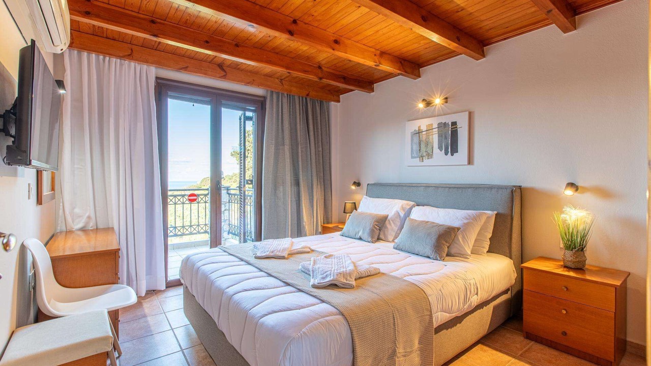 Photo of Bedroom in Stalos