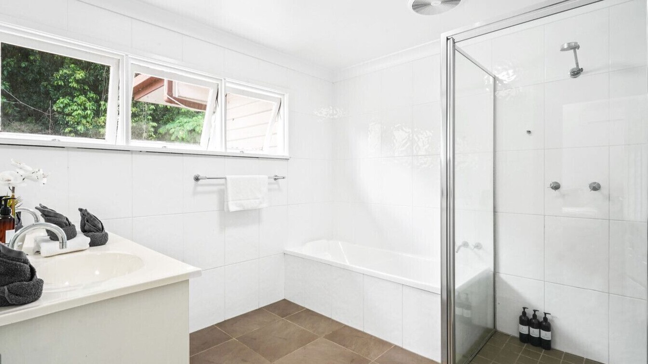 Photo of Bathroom in Aeroglen