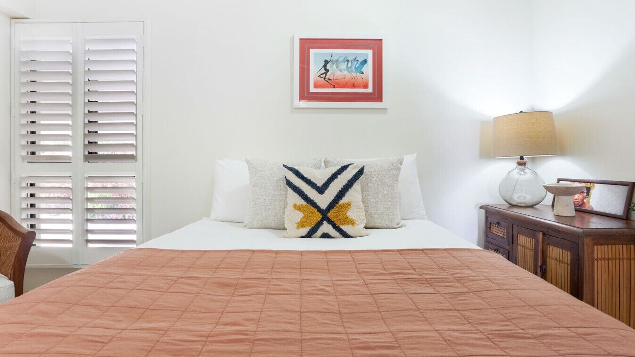 Photo of Bedroom in Trinity Beach