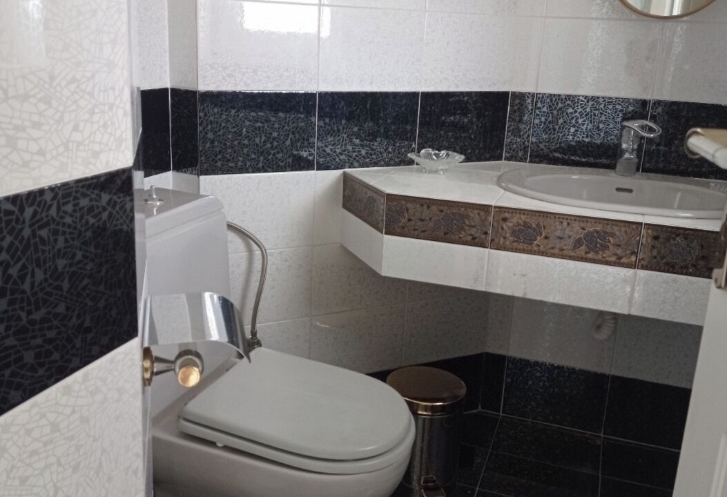 Photo of Bathroom in Assos-Lechaio