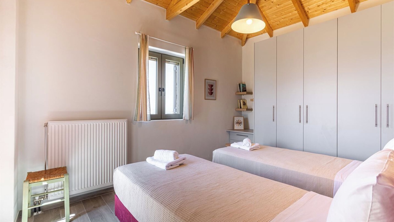 Photo of Bedroom in Lefktron