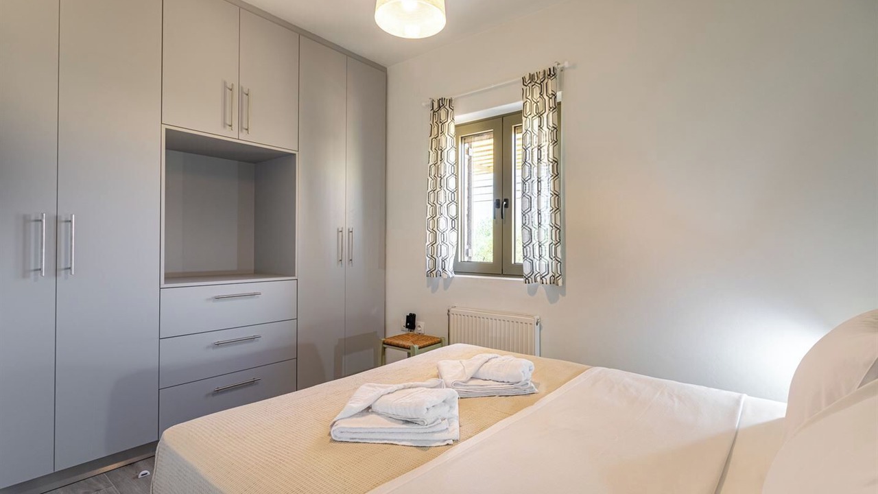 Photo of Bedroom in Lefktron