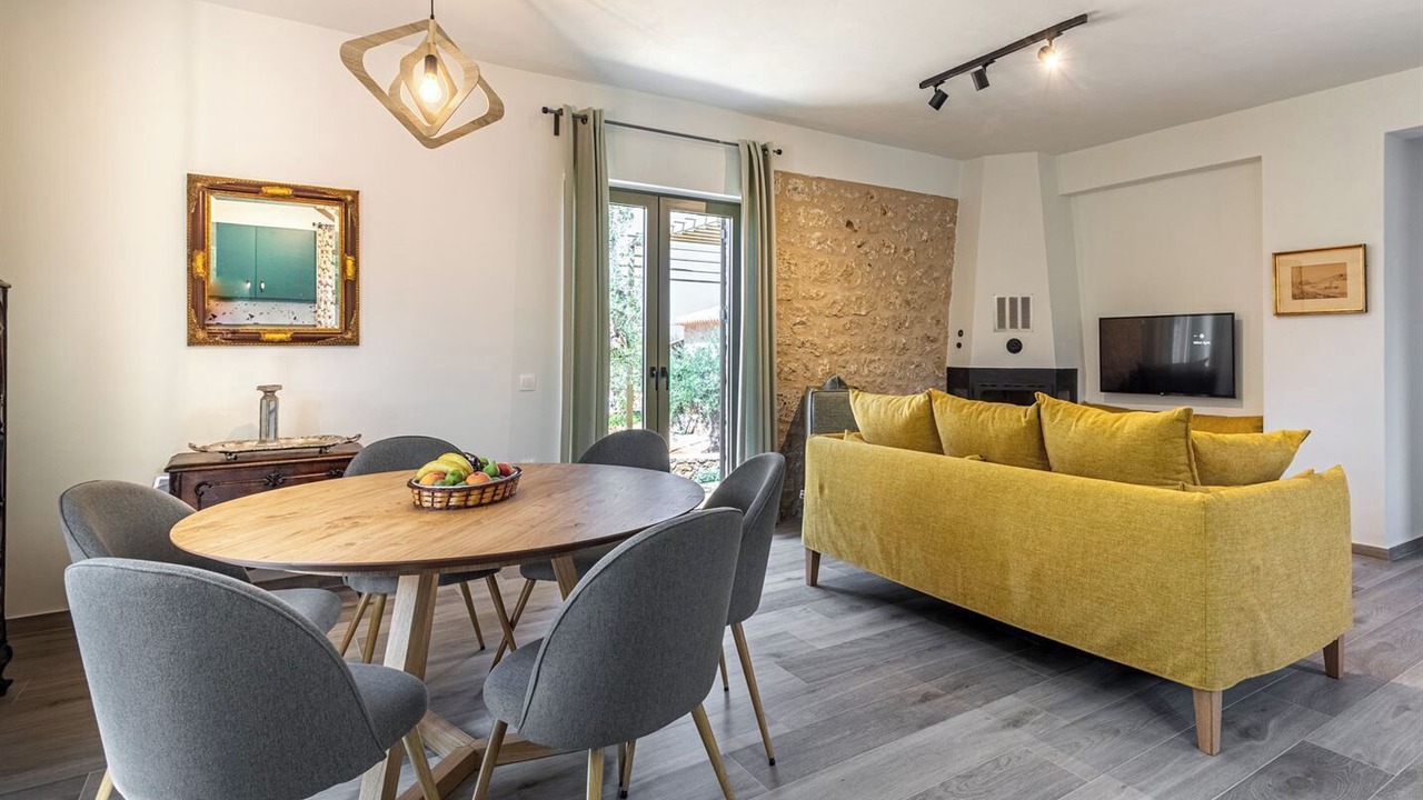 Photo of Livingroom in Lefktron