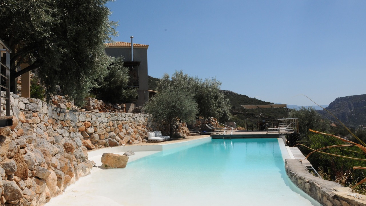 Photo of Outdoor in Alyki