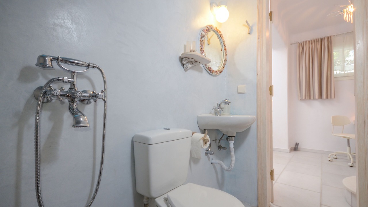 Photo of Bathroom in Agia Anna