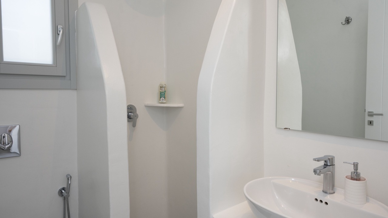 Photo of Bathroom in Agios Ioannis