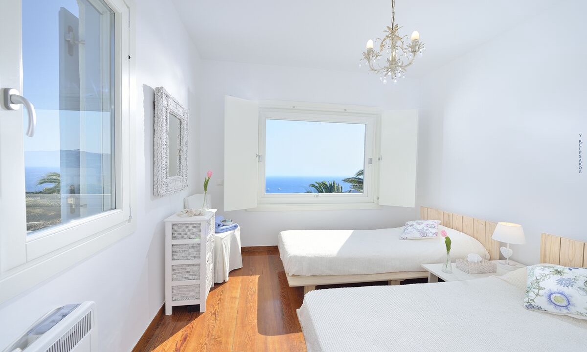 Photo of Bedroom in Platis Gialos