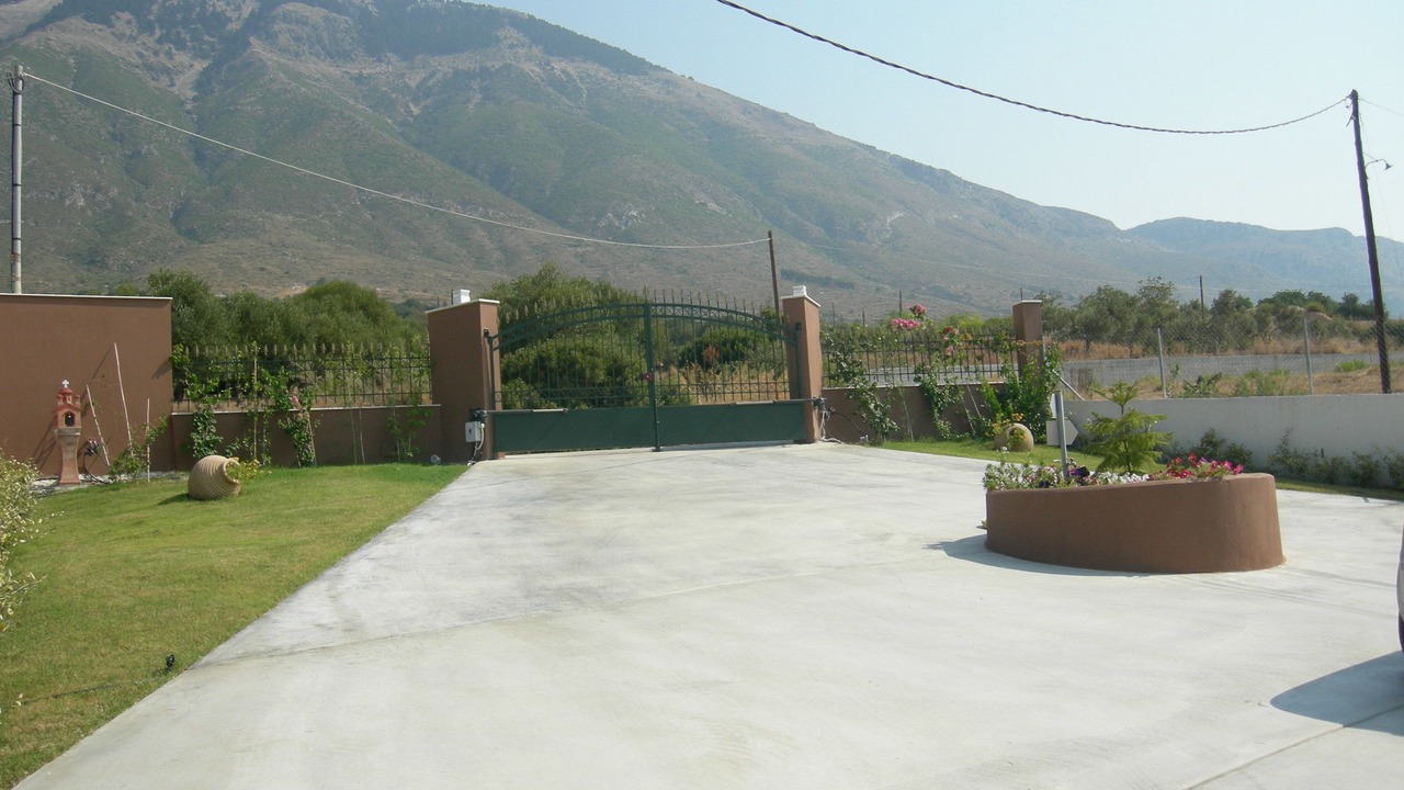 Photo of Outdoor in Plateies