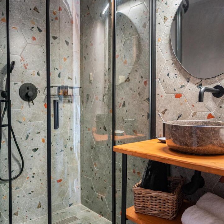 Photo of Bathroom in Elikon