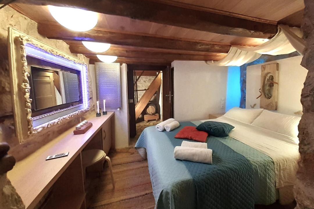 Photo of Bedroom in Lilaia