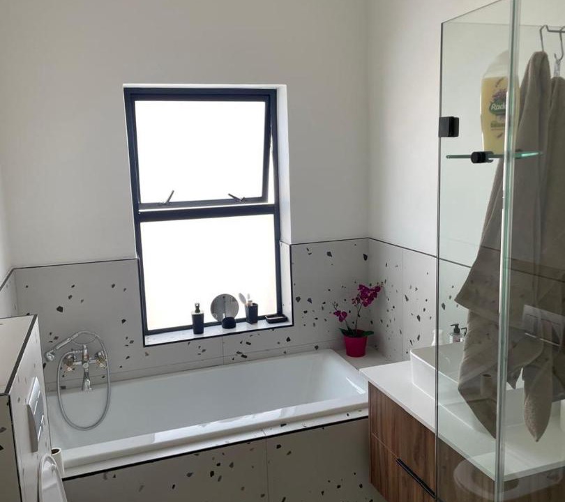 Photo of Bathroom in Trawal