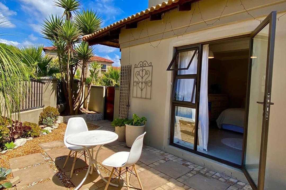Photo of Patio Balcony in Big Bay