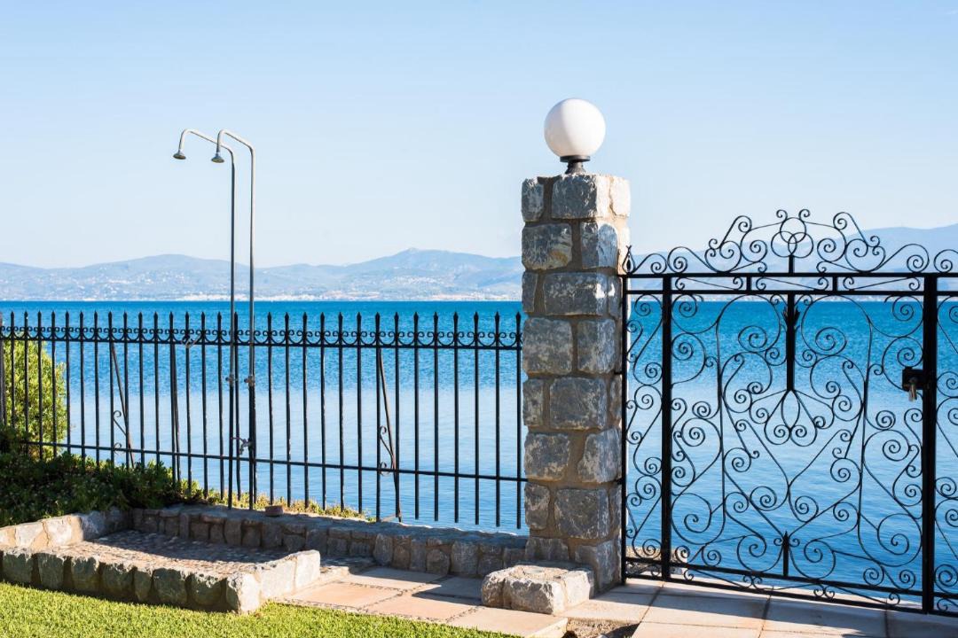 Photo of Buildings in Eretria