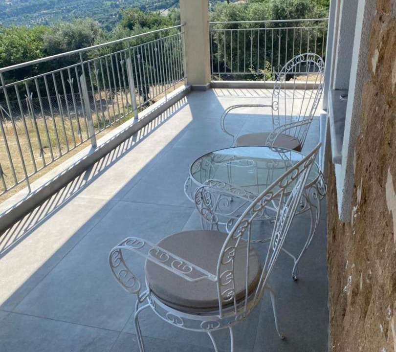 Photo of Patio Balcony in Sipiada