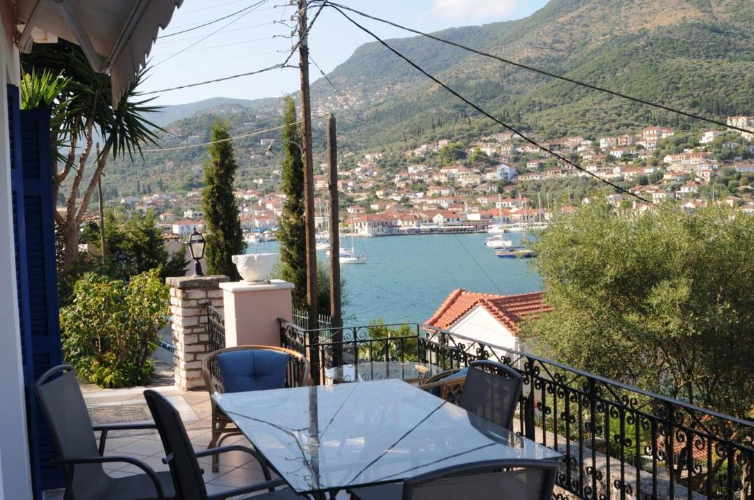 Photo of Patio Balcony in Vathy