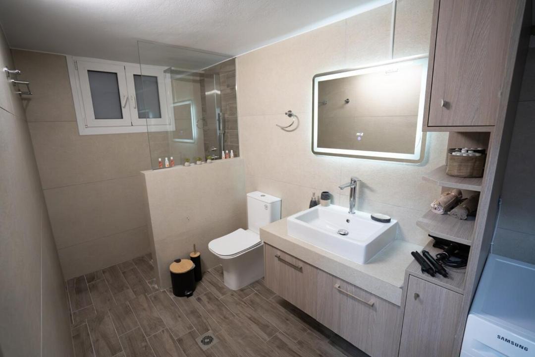 Photo of Bathroom in Lamia