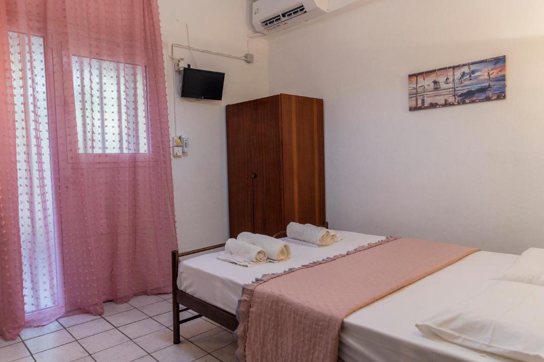 Photo of Bedroom in Kamena Vourla