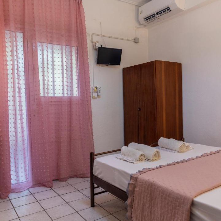 Photo of Bedroom in Kamena Vourla