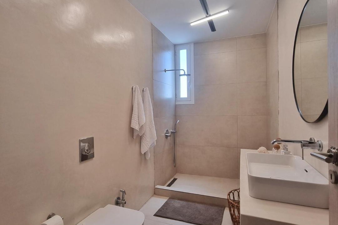 Photo of Bathroom in Perdhika