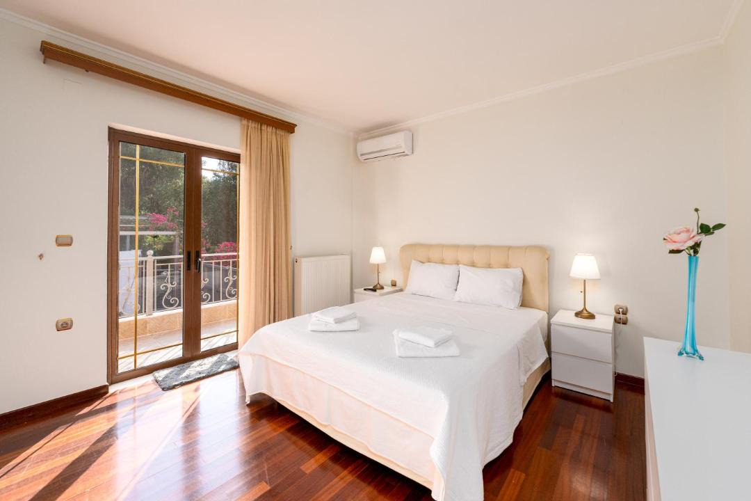 Photo of Bedroom in Aigialeia