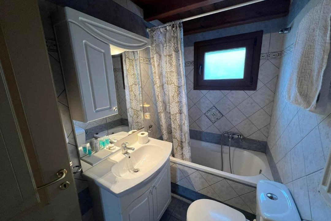 Photo of Bathroom in Eptalofos