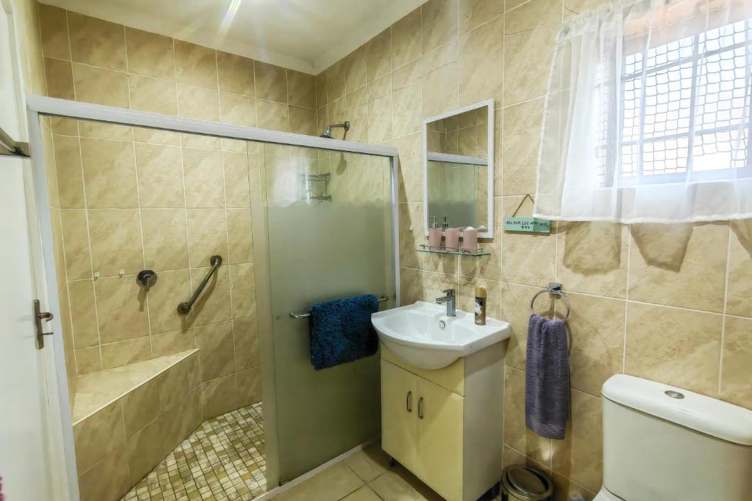 Photo of Bathroom in Scottburgh South