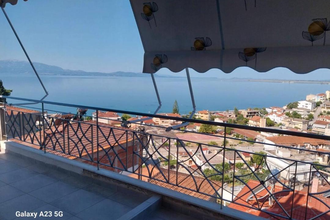Photo of Patio Balcony in Menidion