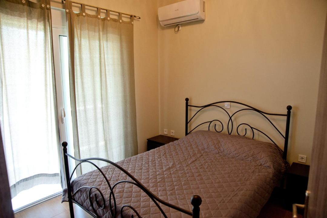 Photo of Bedroom in Diakofto