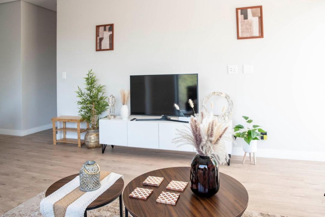 Photo of Livingroom in Houghton Estate