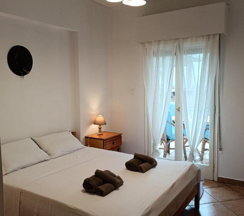 Photo of Bedroom in Kamena Vourla