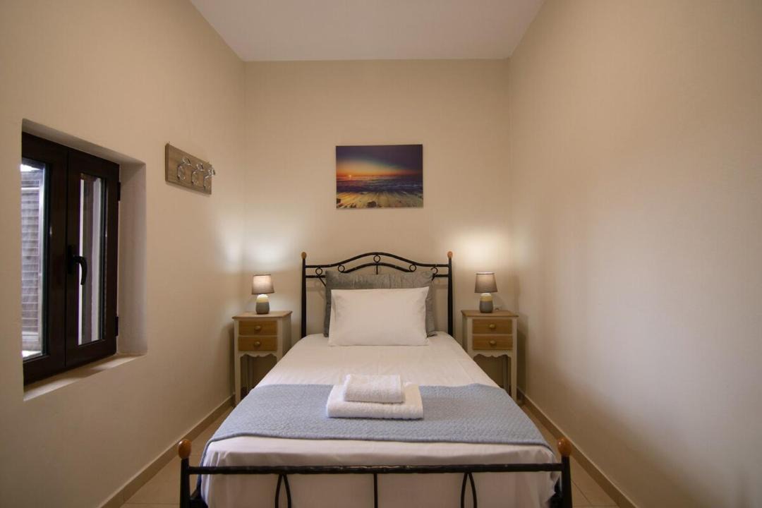 Photo of Bedroom in Tourloti