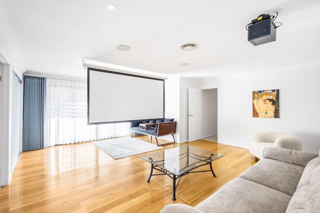 Photo of Livingroom in Chapel Hill