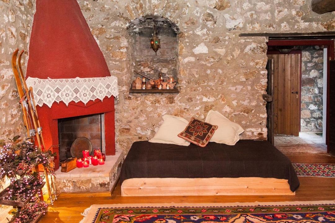 Photo of Bedroom in Lilaia